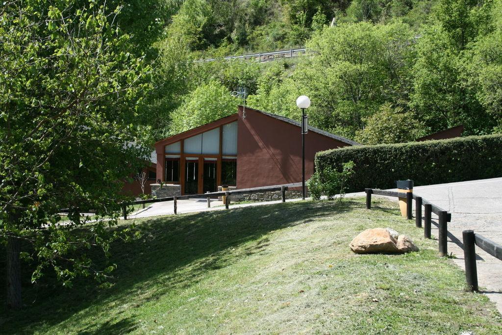 Alberg Escola De Piraguisme De Sort Eksteriør billede